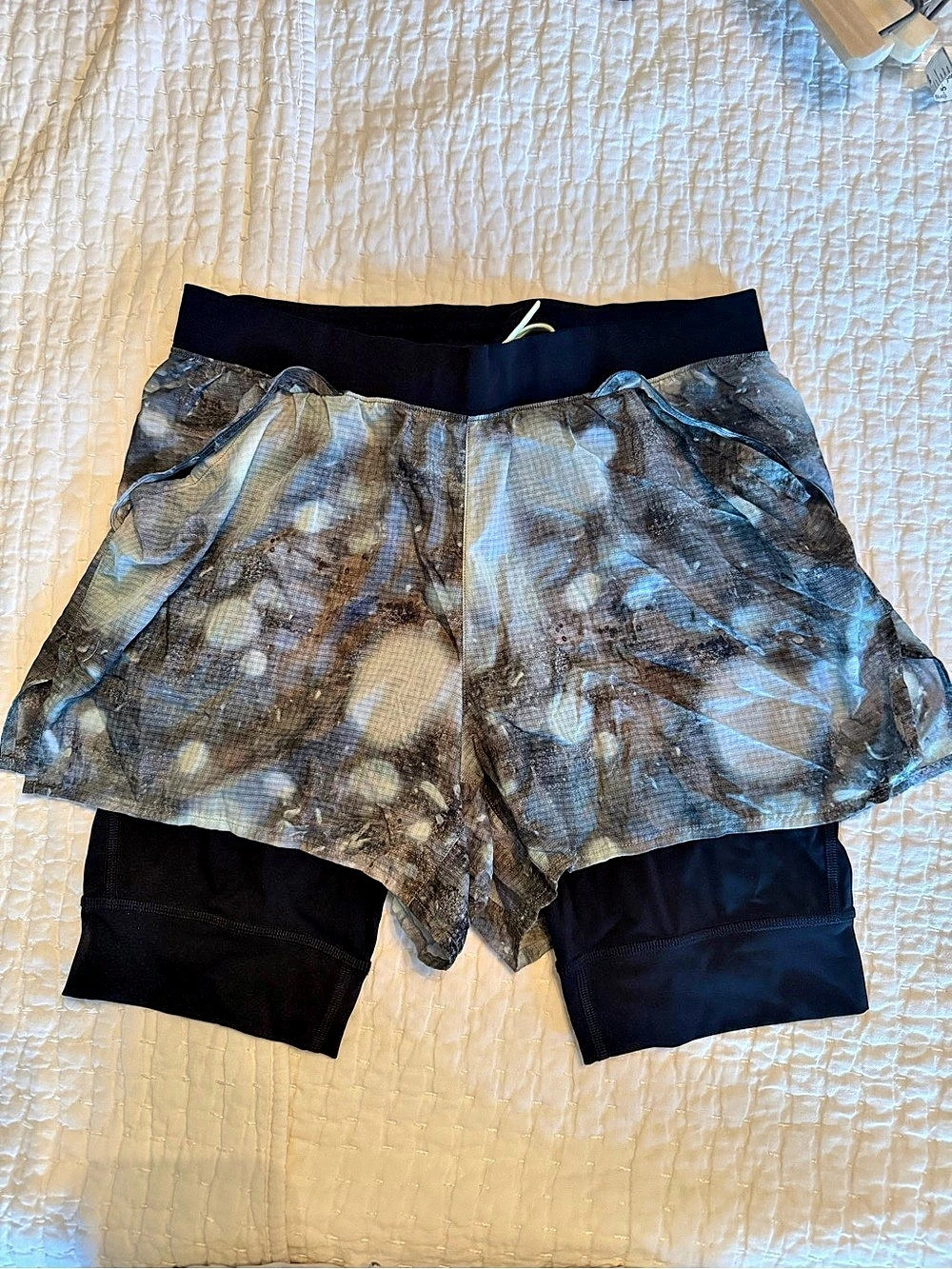Lululemon Mile Maker 2-in-1 Running Shorts Men’s Medium Grey